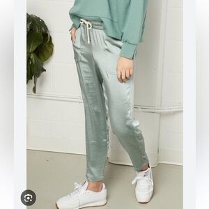 Melissa Nepton satin cargo  Pants size M